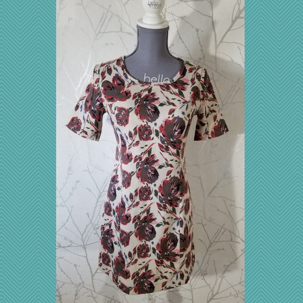 Le Lis Floral Print Short Sleeve Sheath Dress